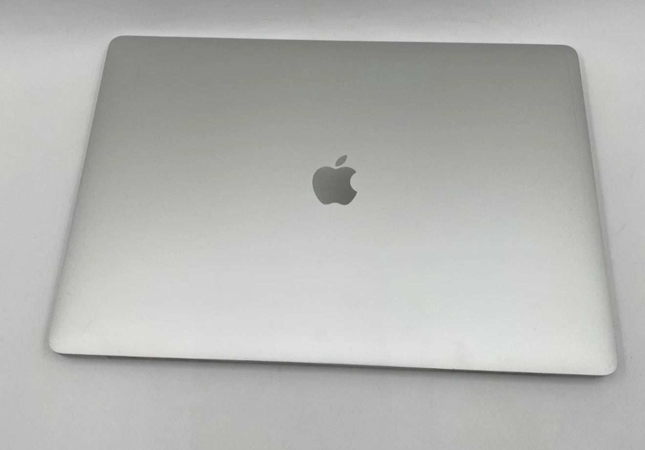 Apple MacBook Pro 16" 2019 A2141 i7-9750H 16GB DDR4 512GB SSD Silver C/DENT image 4