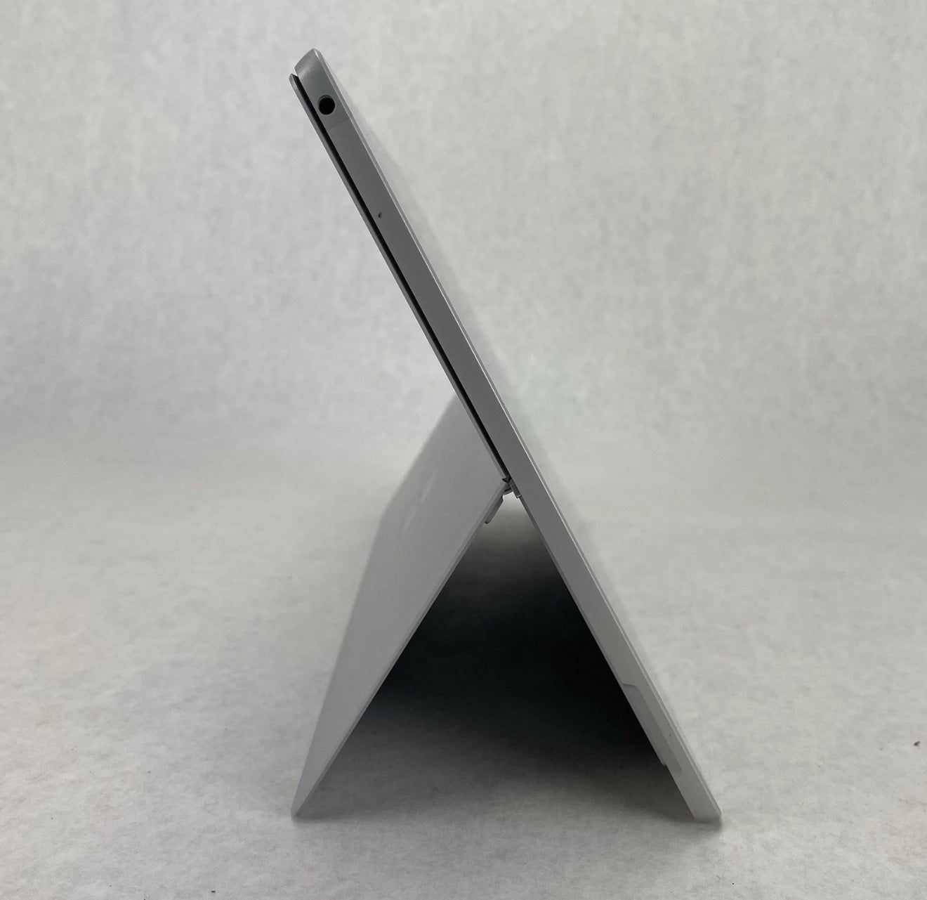 Microsoft Surface Pro 6 Model 1769 – Intel Core i5-8350U / 8GB RAM / 256GB SSD – 12.3" Tablet / Laptop (Used) – Includes Charger image 3