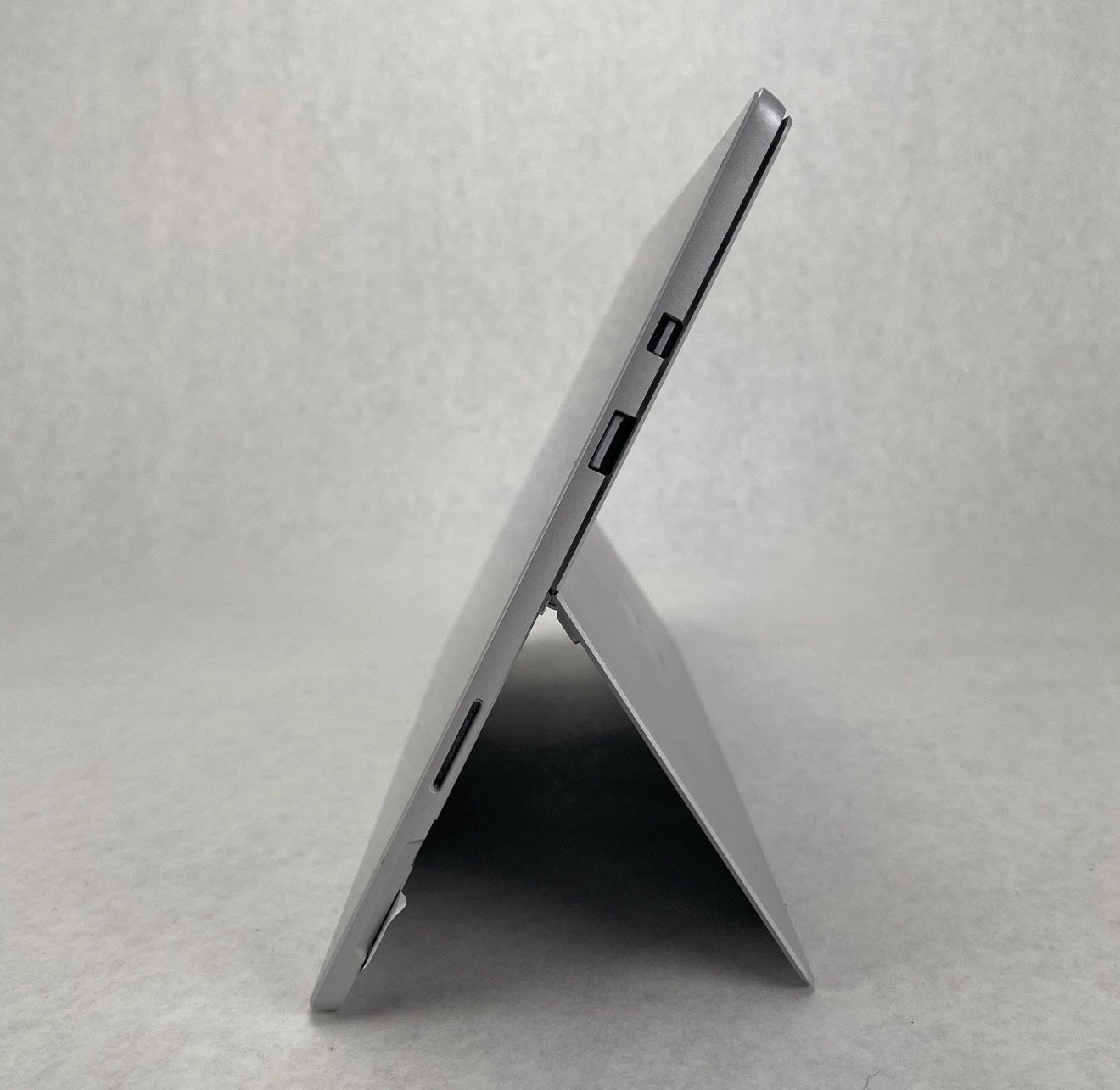 Microsoft Surface Pro 6 Model 1769 – Intel Core i5-8350U / 8GB RAM / 256GB SSD – 12.3" Tablet / Laptop (Used) – Includes Charger image 2