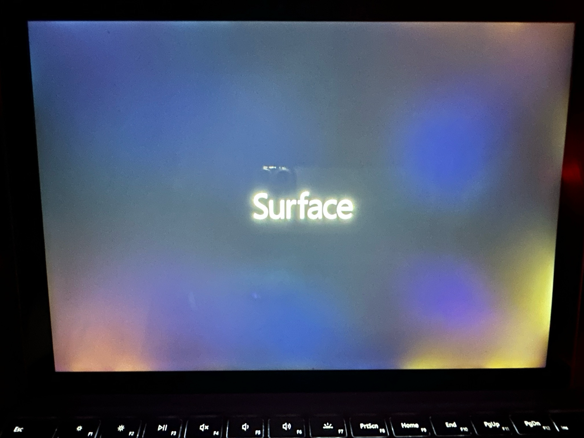 Microsoft Surface Pro 4 1724 | 12.3" i5-6300U | 8GB RAM | 256GB SSD | Win 11 Pro - Screen Burn image 2