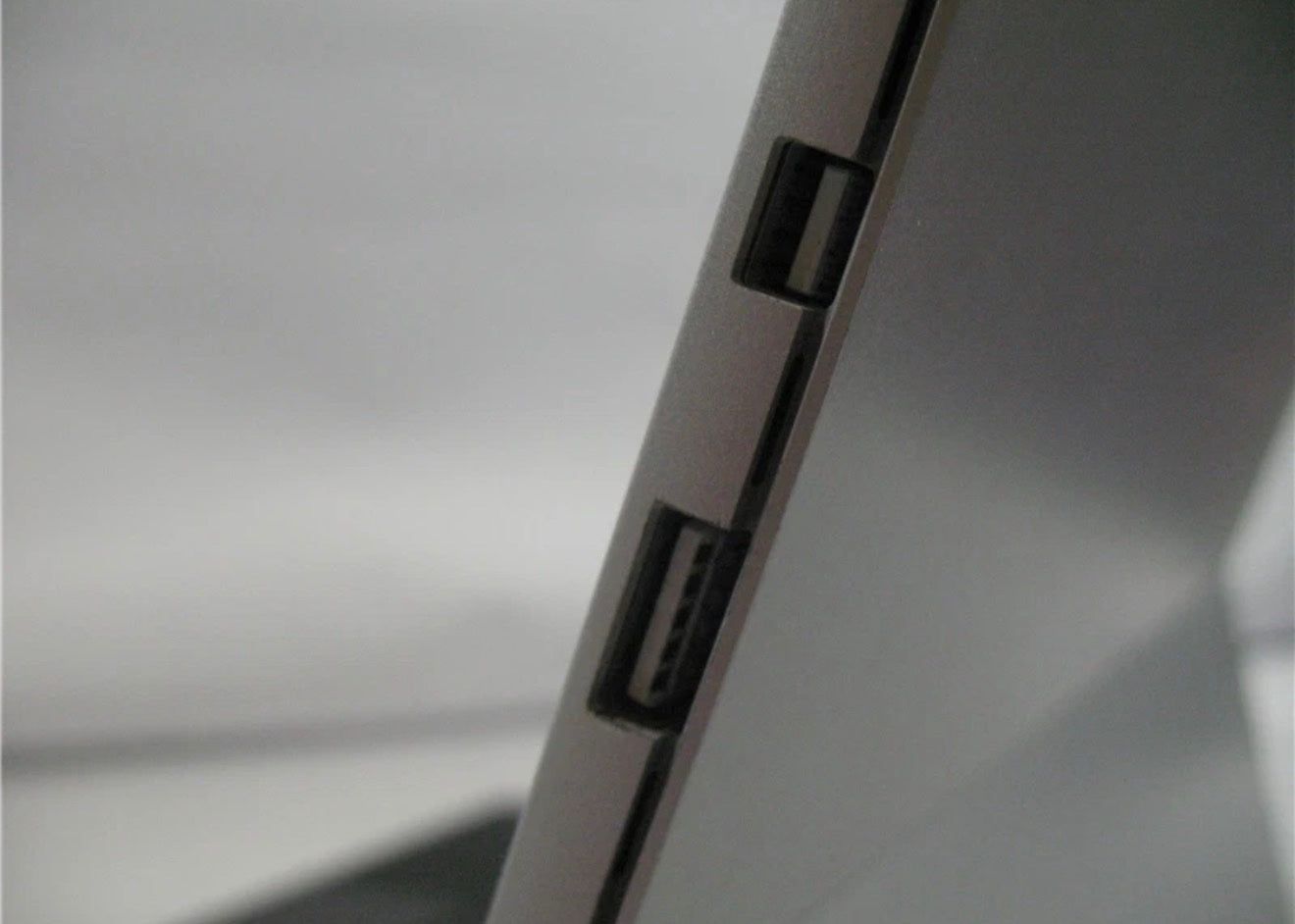 Microsoft Surface Pro 5 Wi-Fi Only 1796 i5-7300/8GB/256GB Tablet (Optional added) image 5