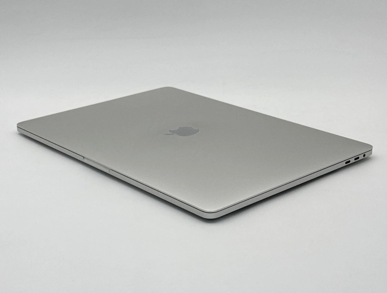 2019 MacBook Pro Laptop 15 inch- Intel Core i7-9750H, 16GB RAM, 512GB SSD, OSX Tahoe image 3