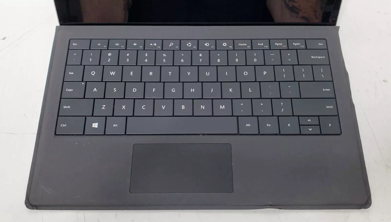 Microsoft Surface Pro 3 - Intel Core i5 4300U 2.50GHz, 4GB DDR3, 128GB SSD, Windows 10