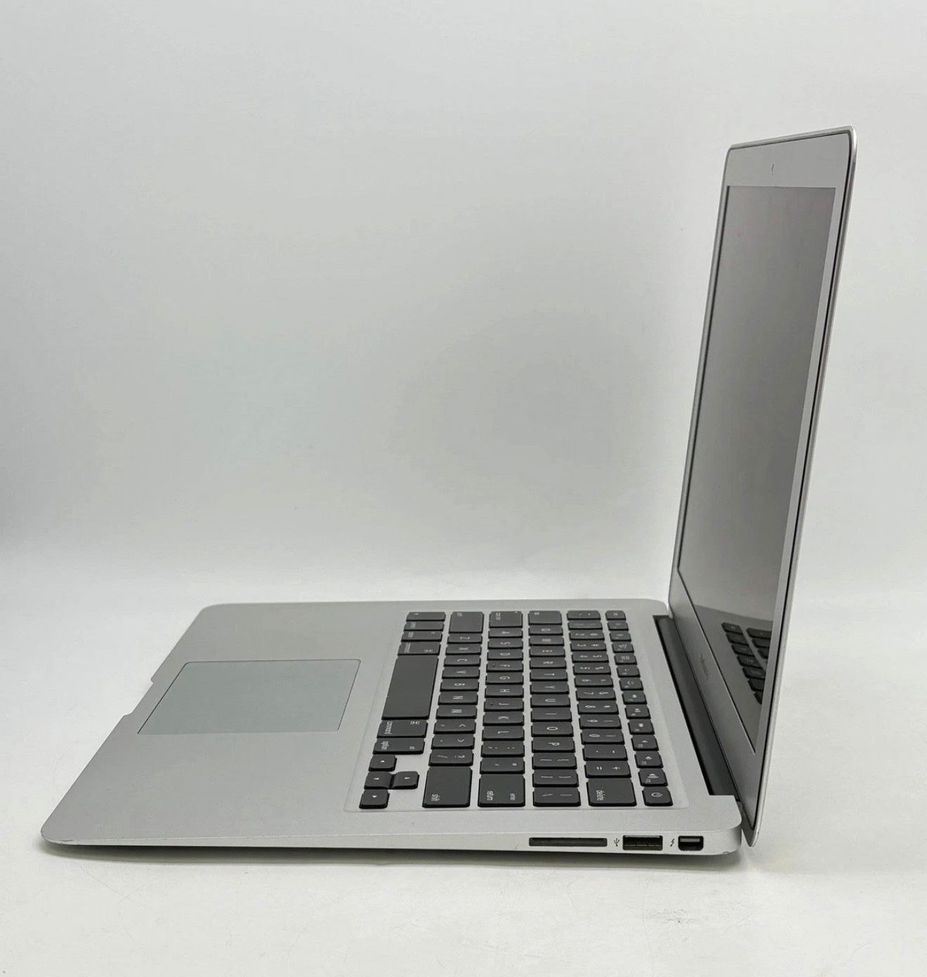 Apple MacBook Air 13inch Early 2015 - Intel i5, 8GB RAM, 128GB SSD, OSX Monterey image 3