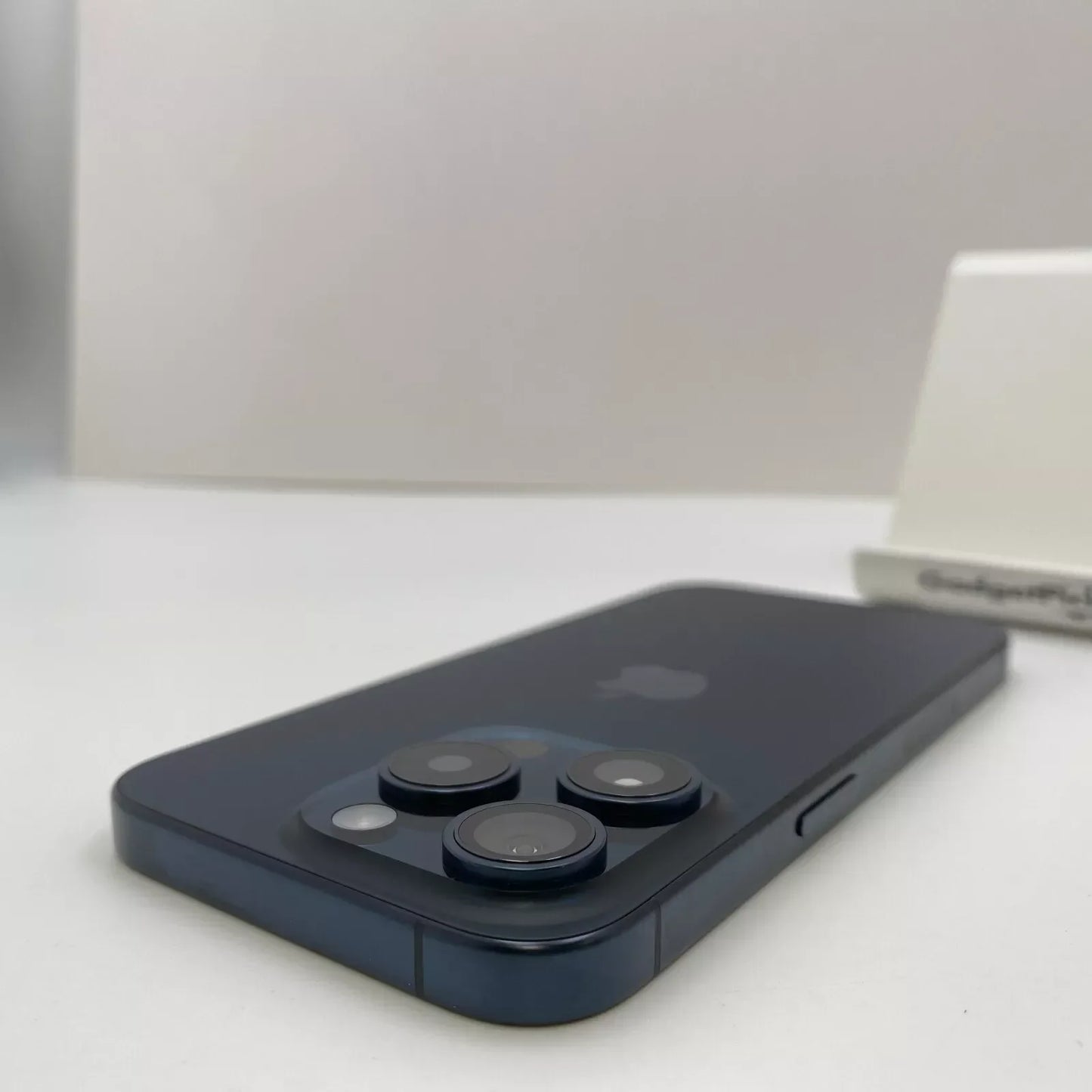 Apple iPhone 15 Pro - 256GB - Blue Titanium (Unlocked) - Open Box