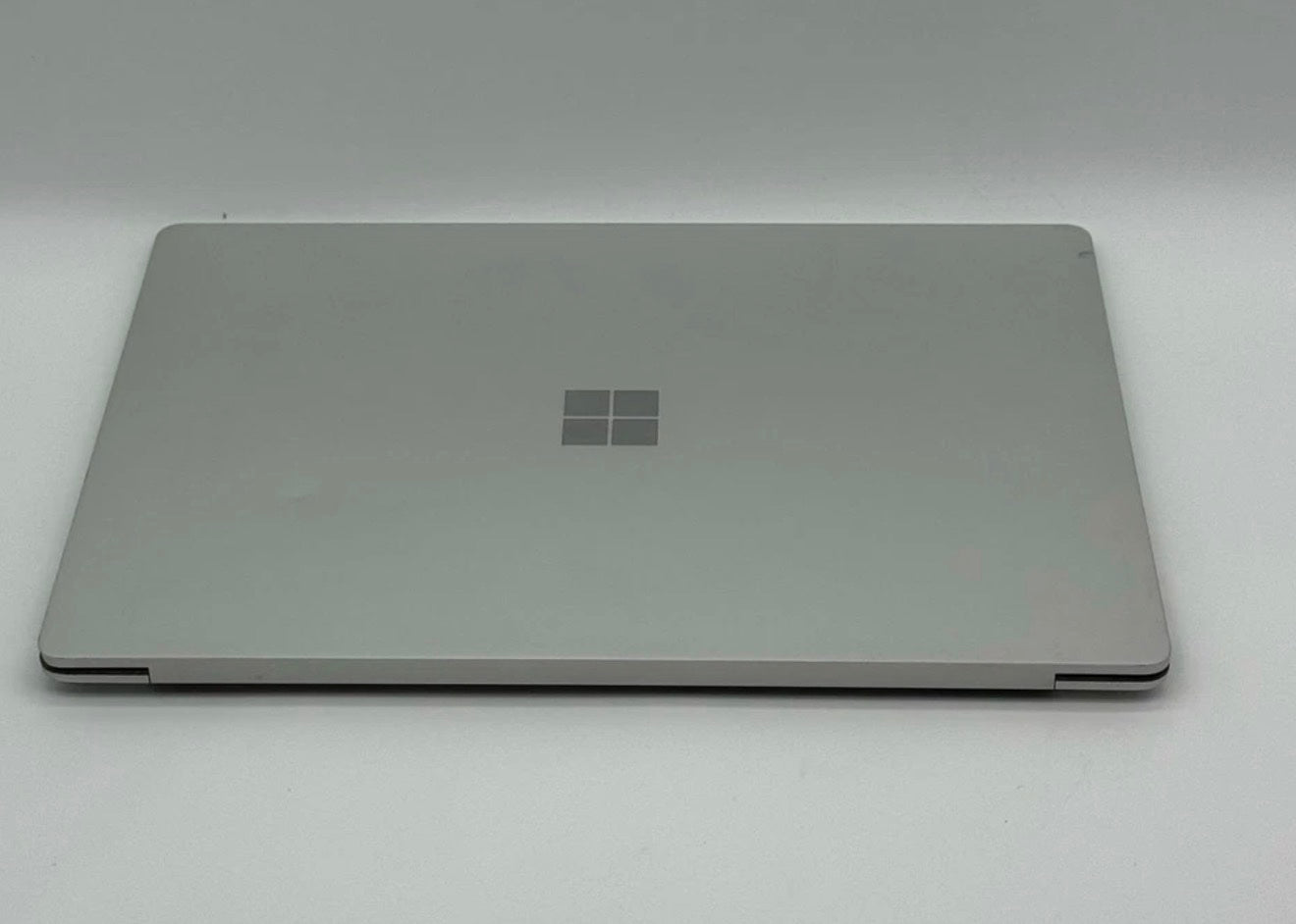 Microsoft Surface Laptop 2 13.5" | Intel i5-8350U | 8GB RAM | 128GB SSD | Windows 11 Pro - Good Condition image 4