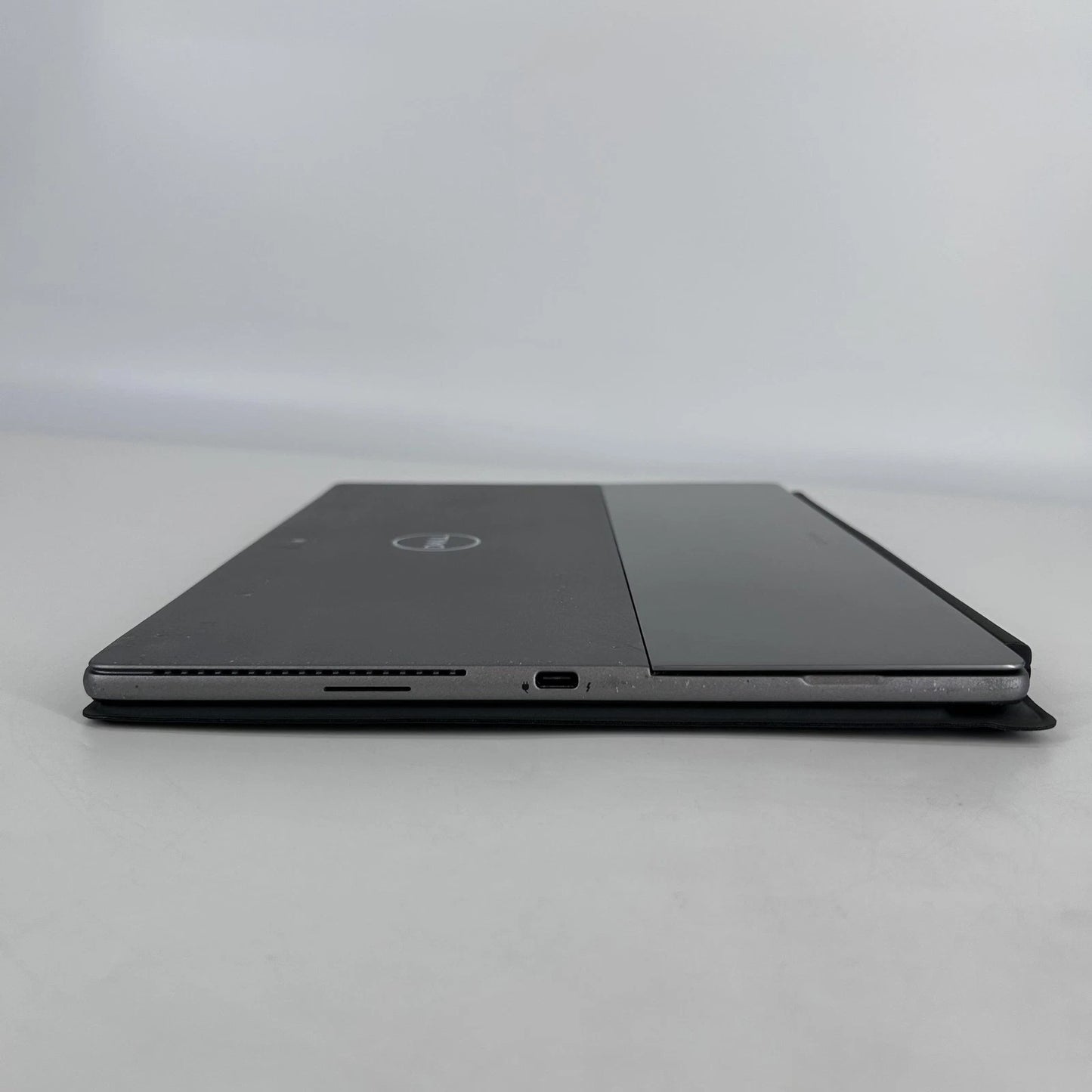 Dell Latitude 7320 Detachable Detachable 2-in-1 Laptop | 13" 1920x1280 FHD+ | Core i5 - 1140G7 - 256GB SSD Hard Drive - 8GB RAM | 4 cores @ 4.2 GHz Win 10 Home Black (USED) image 6