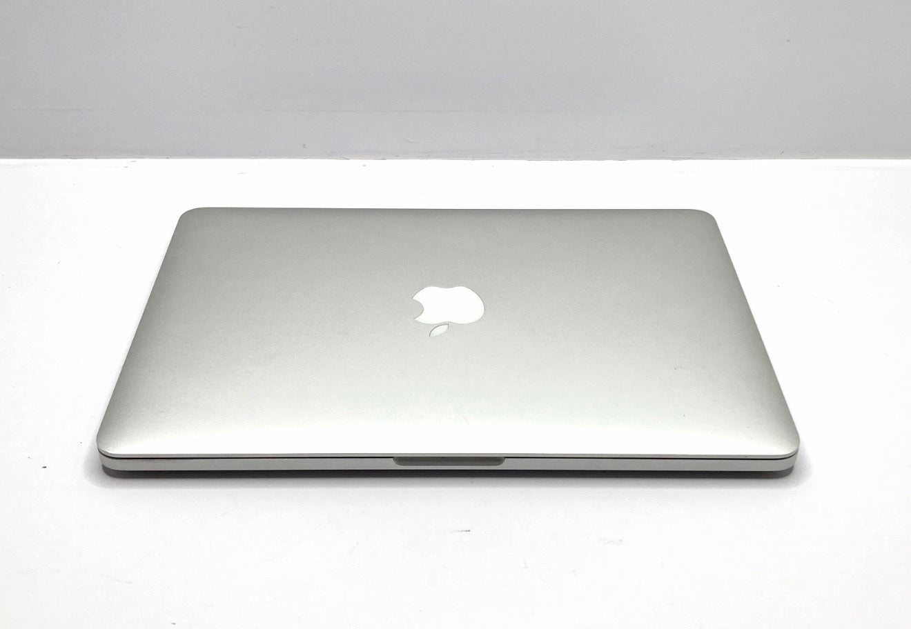 Apple MacBook Pro Retina 13" Late 2013 2.4ghz i5 8GB 250GB SSD ME864LL/A A1502 (Used) image 2
